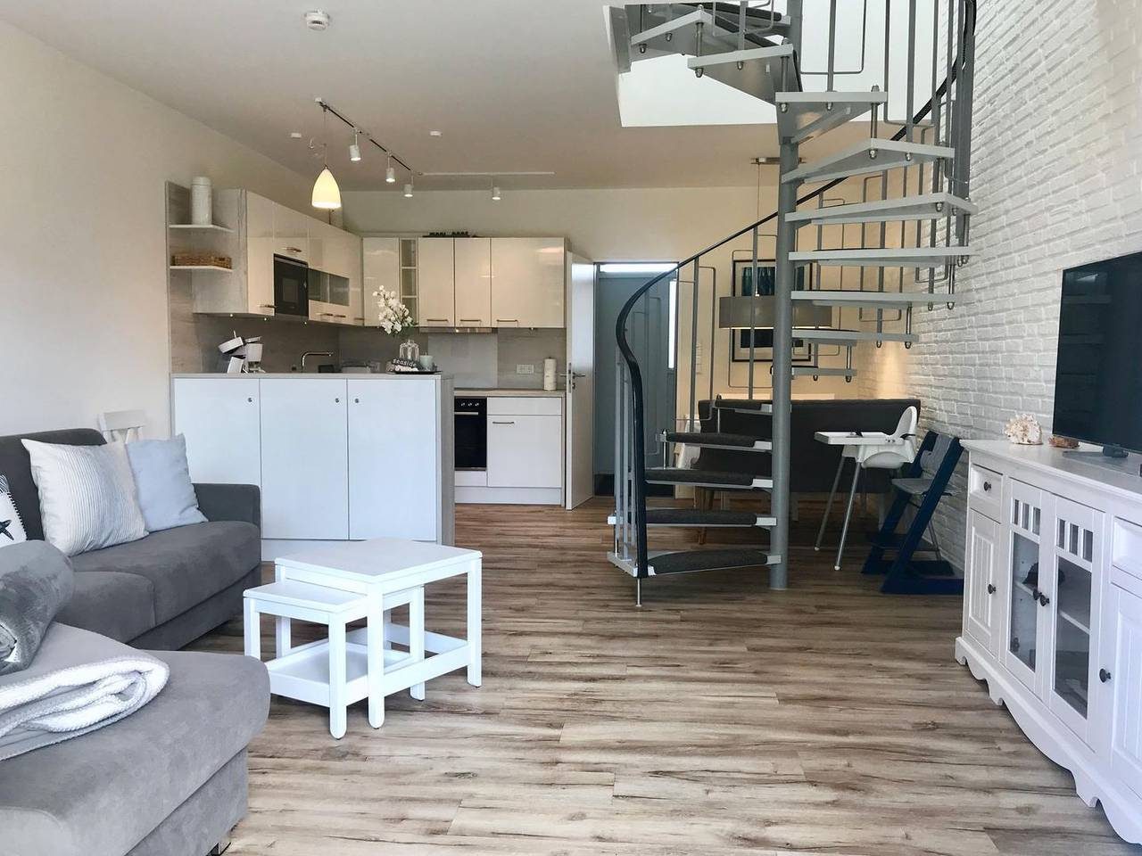 Wunderschönes neu renoviertes Reihenmittelhaus für 5 Personen am Pirolatal — Bild 3