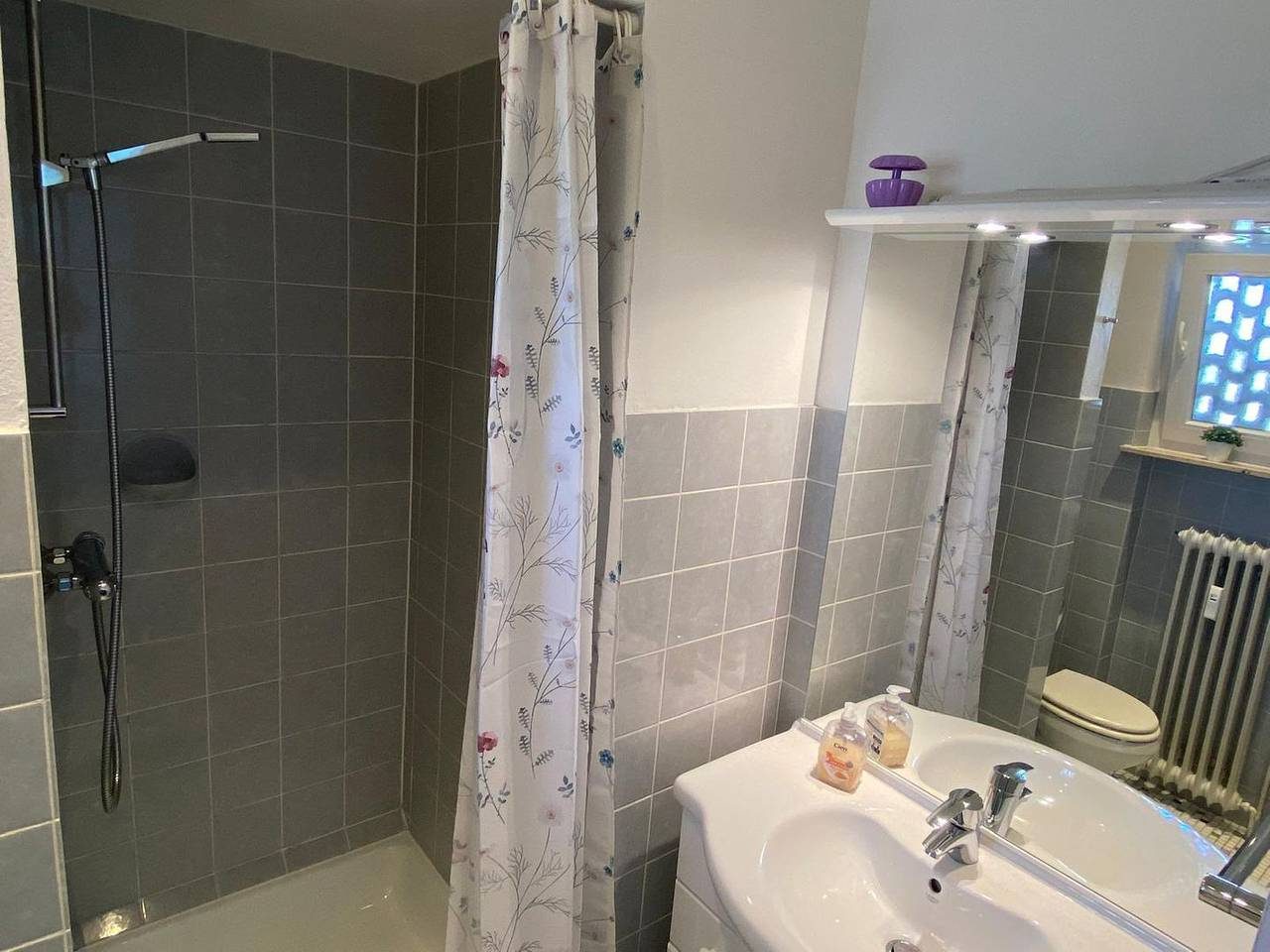 Gemütliche Ferienwohnung in direkter Deichlage mit Balkon - beste Aussicht — Bild 3