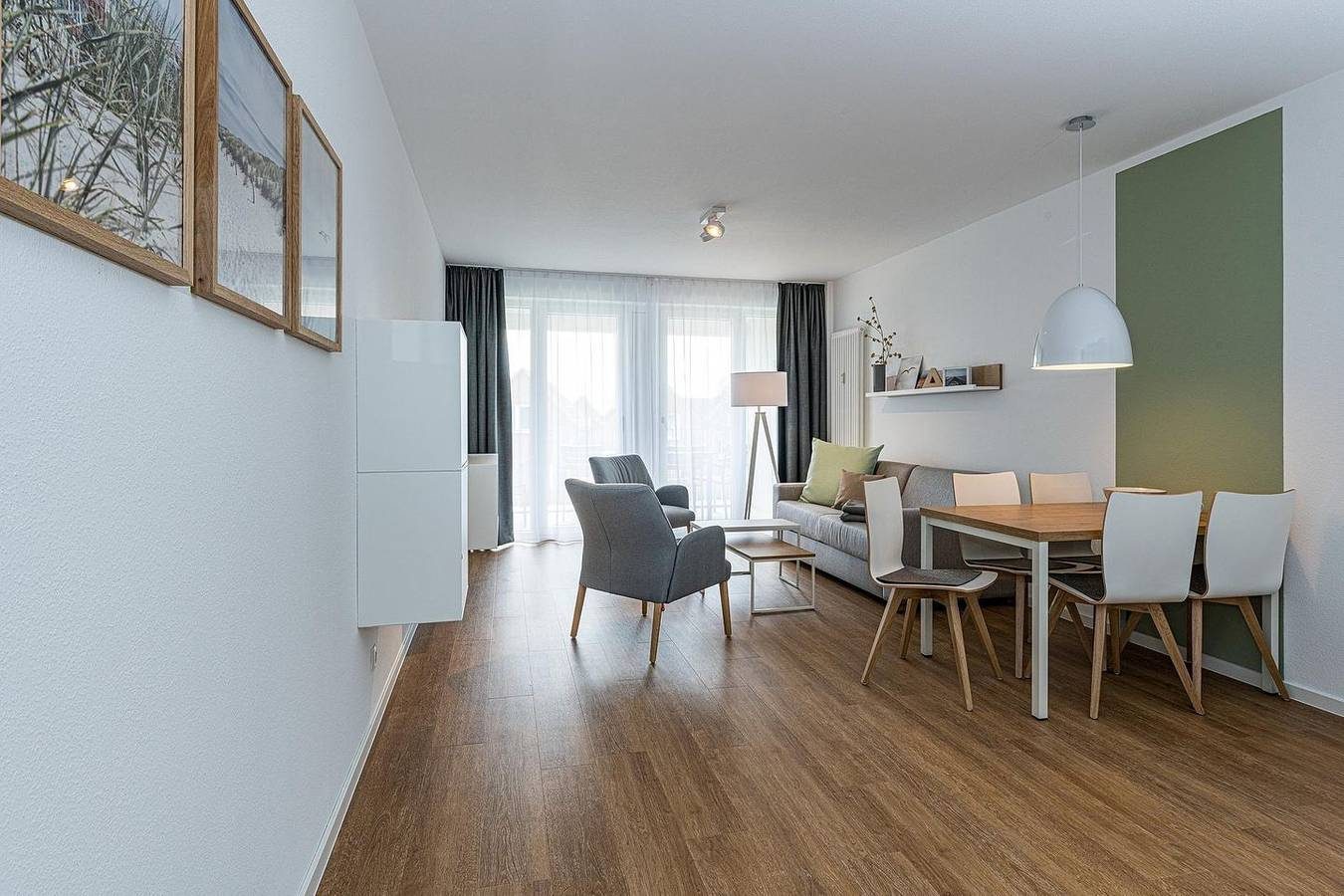 Strandnahes Familienapartment mit Balkon, Parkplatz, Schwimmbad- & Saunanutzung — Bild 5