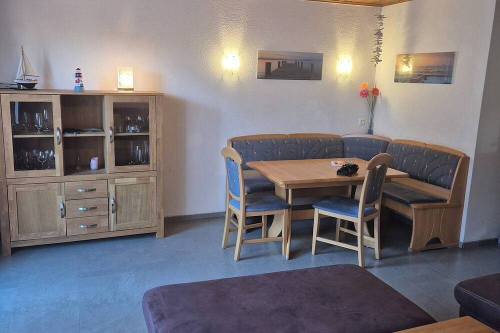 Hooksiel, Nordsee, strandnah, 5 Pers,Babyreisebett,Terrasse, Waschmaschine,Wlan — Bild 5