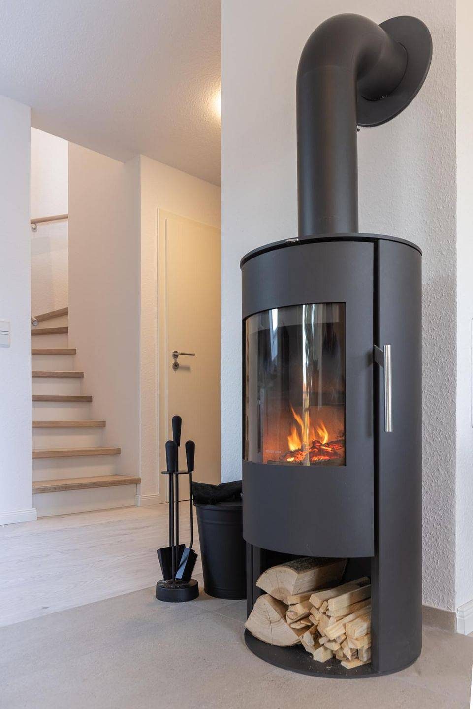 80qm Ferienwohnung direkt am Wasser mit Kamin und Balkon für 4 Personen — Bild 5