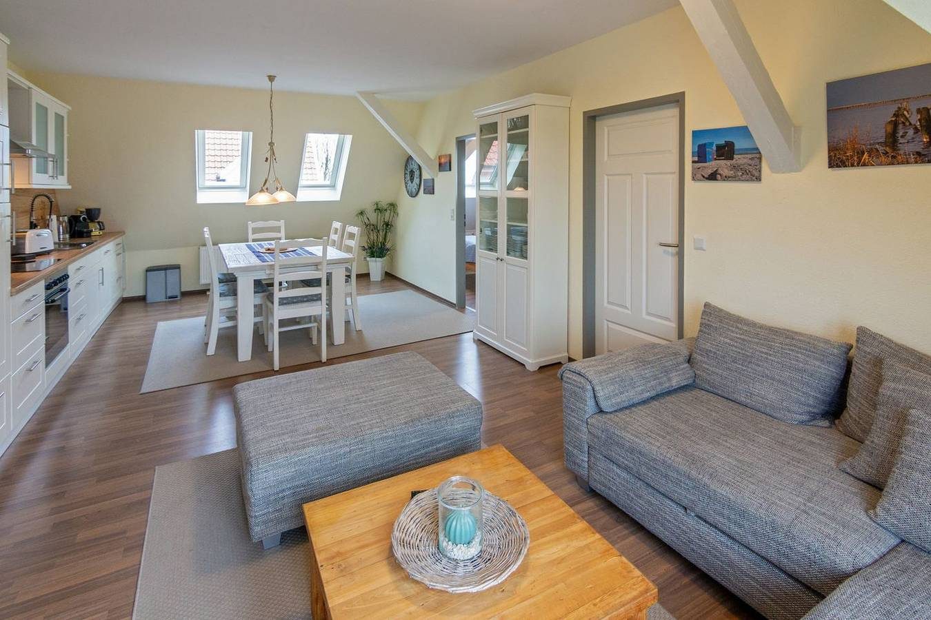 Entspanne und erlebe die Natur: Deine Ferienwohnung Deichbrise in Dornumersiel!