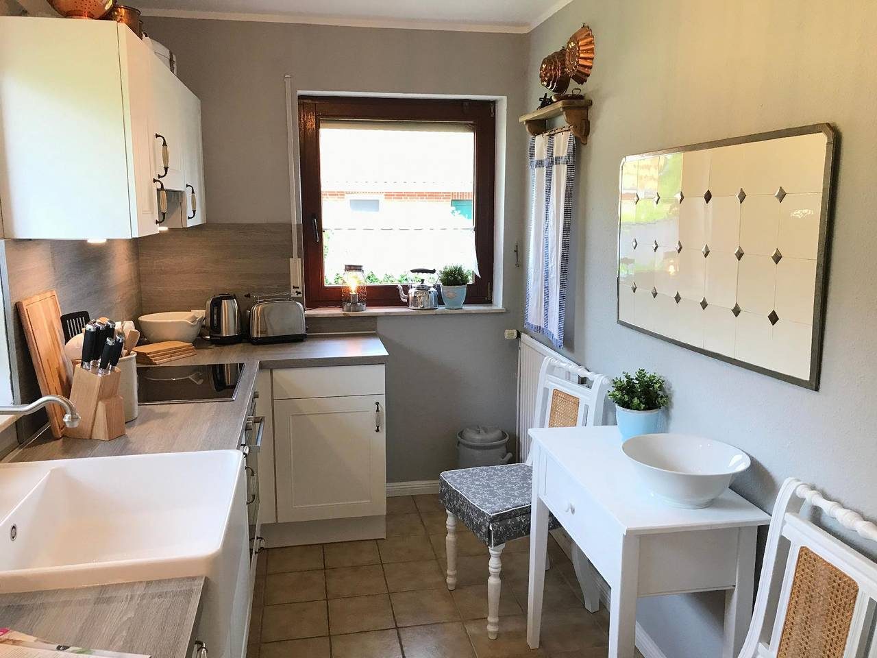 Liebevoll eingerichtetes ebenerdiges Haus mit Charme und Seele und wunderschönem Garten — Bild 5