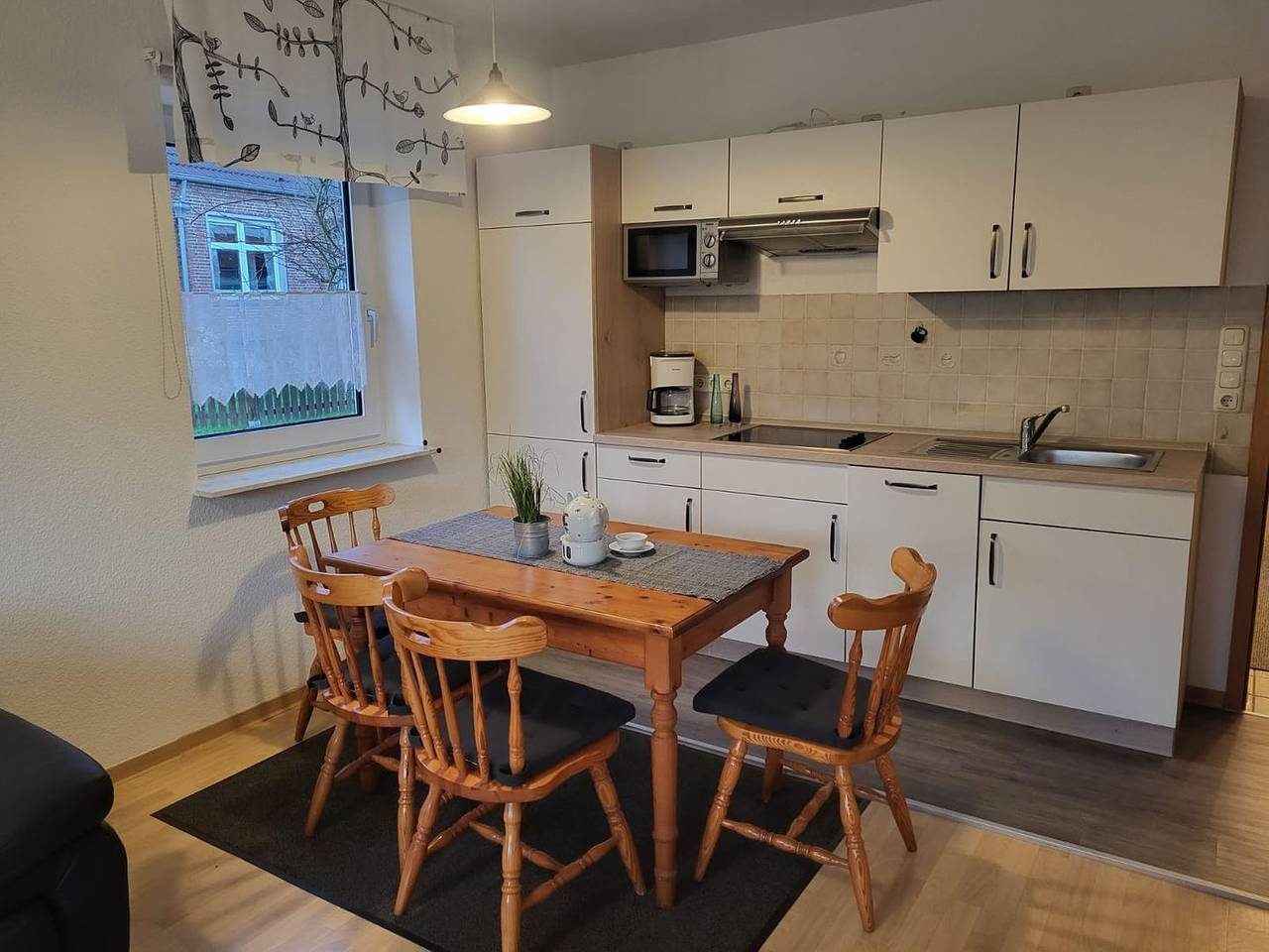 Schöne Eg Wohnung Delfin in zentraler Lage — Bild 2