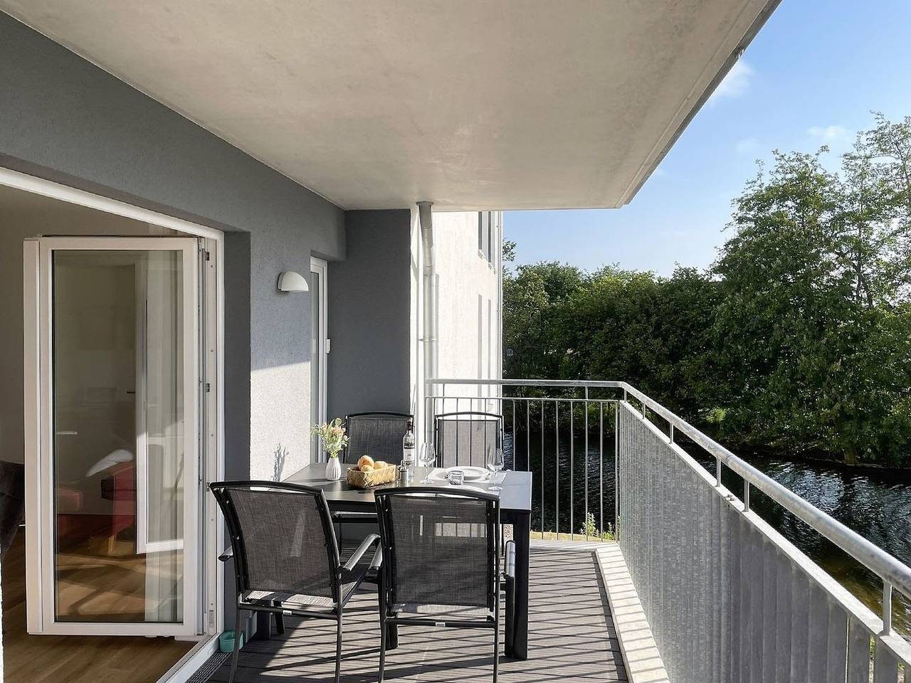 Moderne, hochwertige Ferienwohnung, Sauna, großer Balkon, strandnah — Bild 3