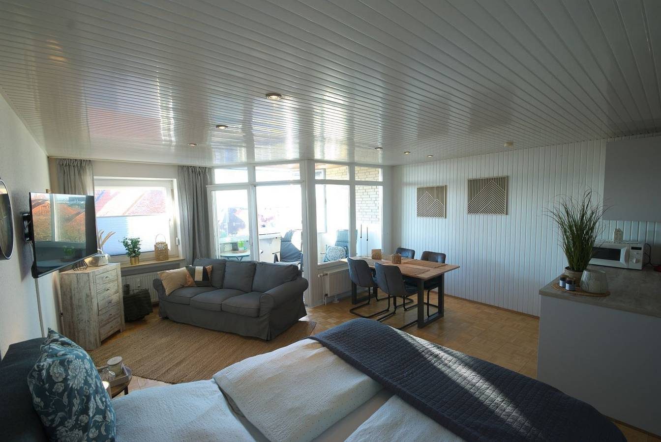 Frisch renovierte Ferienwohnung mit bester Sicht auf Deich, Strand und Inseln — Bild 3