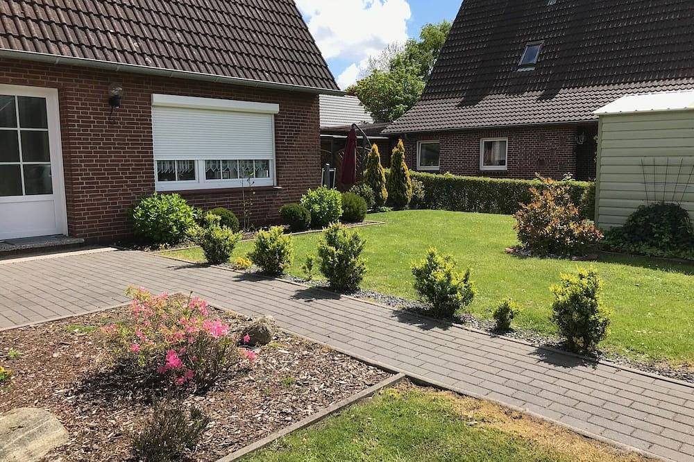 Gepflegtes Ferienhaus an der Nordseeküste. Hunde willk. Umzäunter Garten, Wlan — Bild 2