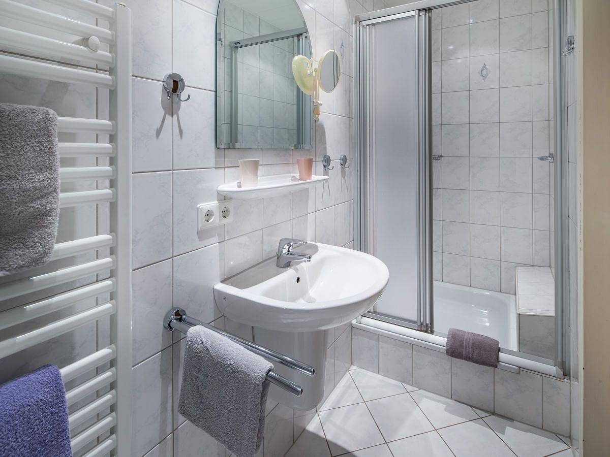 2-Raum Fewo (Nora 3) für 1-4 Personen befindet sich in der 1. Etage des Hauses. — Bild 3