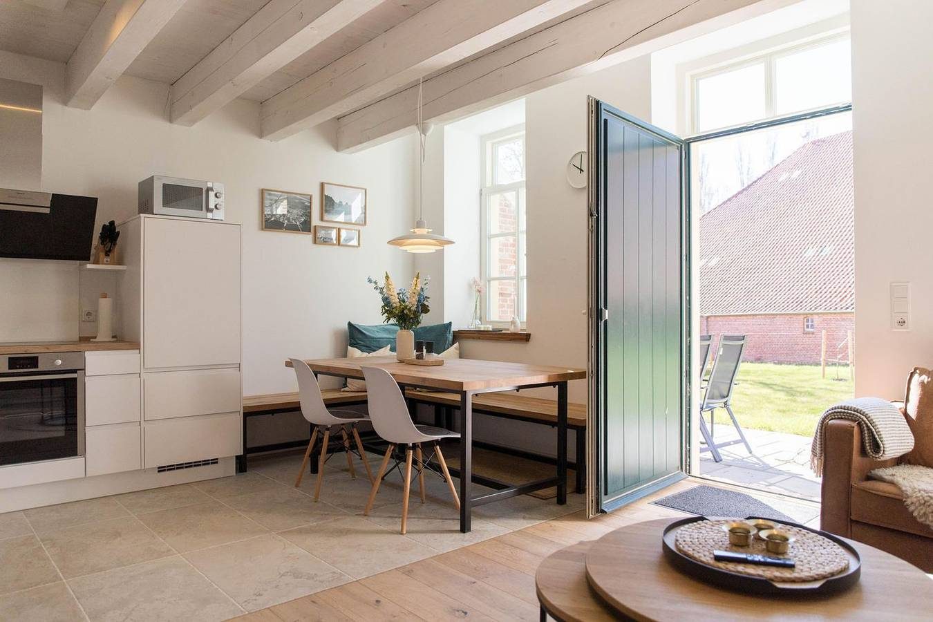 "Maartje" Gemütlich & Modern mit Sonnenterrasse in Rysum