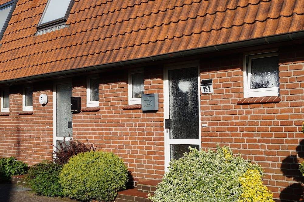 Gemütliches Reihenmittelhaus in Deich- und Hafennähe, Kinder + Hunde willkommen — Bild 2