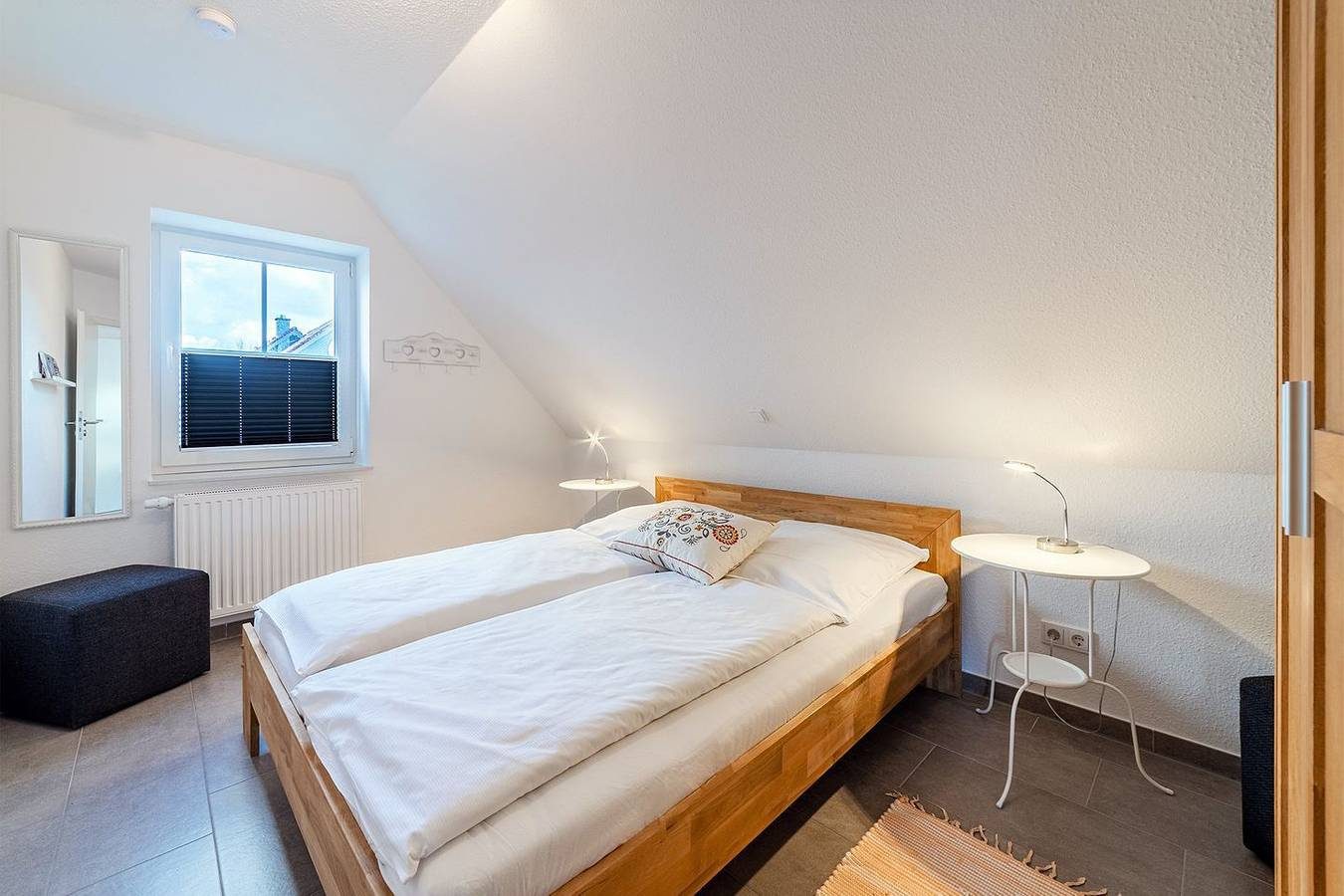 Willkommen in der Ferienwohnung 'Aufwind': Stilvoll, hell und ideal gelegen. — Bild 4