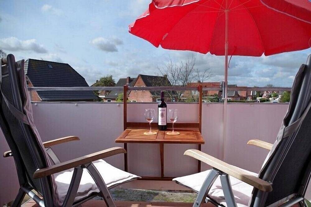 Schöne und helle Ferienwohnung (80qm) für 4 Personen mit Balkon