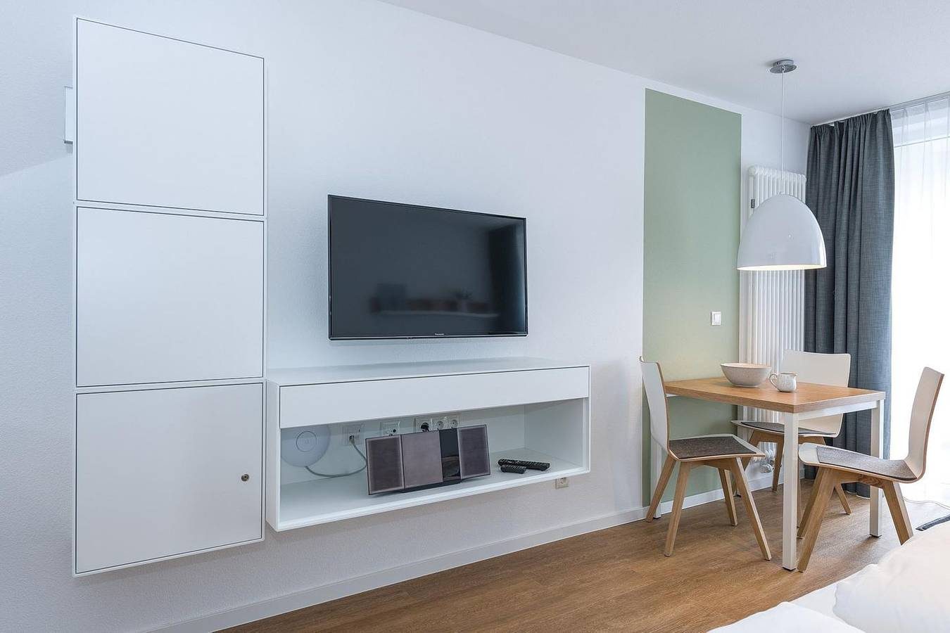 1-Zimmer-Apartment, strandnah, mit Balkon, Parkplatz, Schwimmbad- & Saunanutzung
