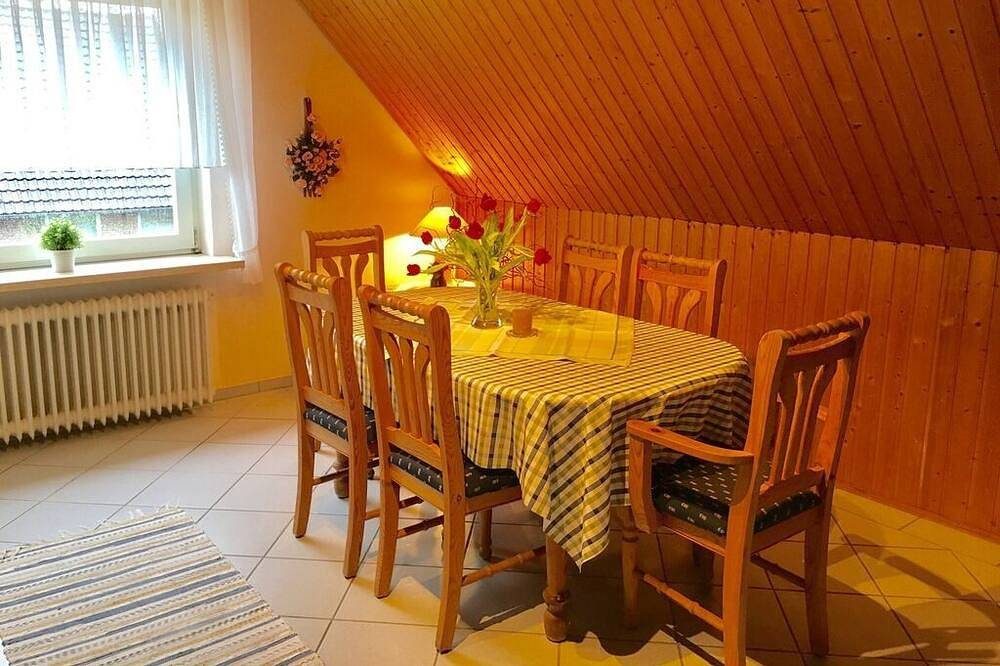 Ruhige Oberwohnung mitten in Norddeich für 4 Personen + Baby — Bild 3