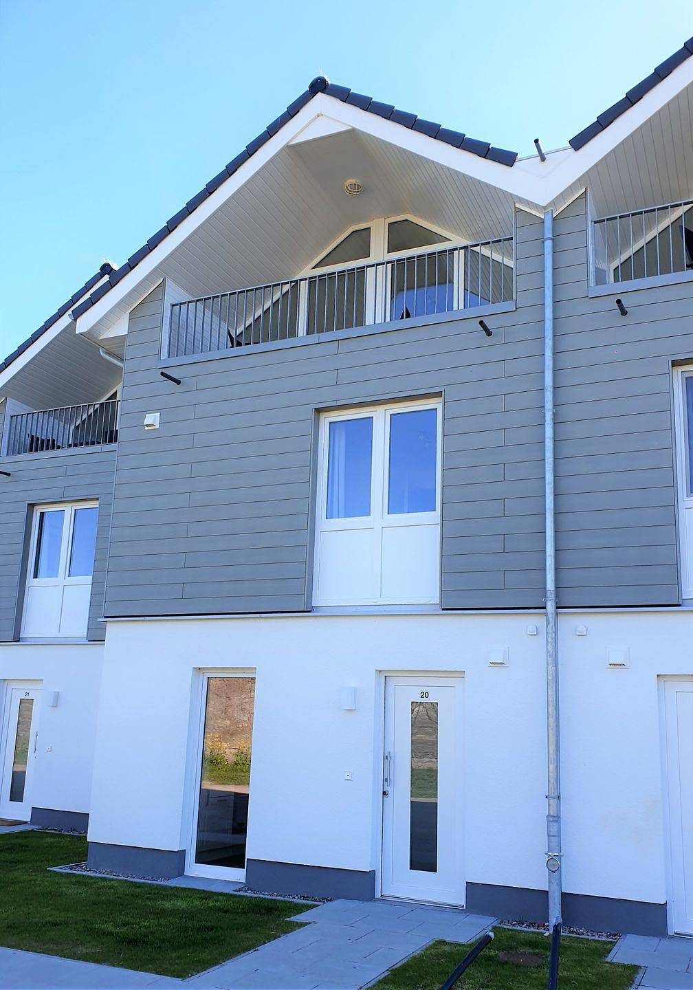 Modernes Ferienhaus, Sauna, Süd-Terrasse, Loggia mit Meerblick, Haustiere