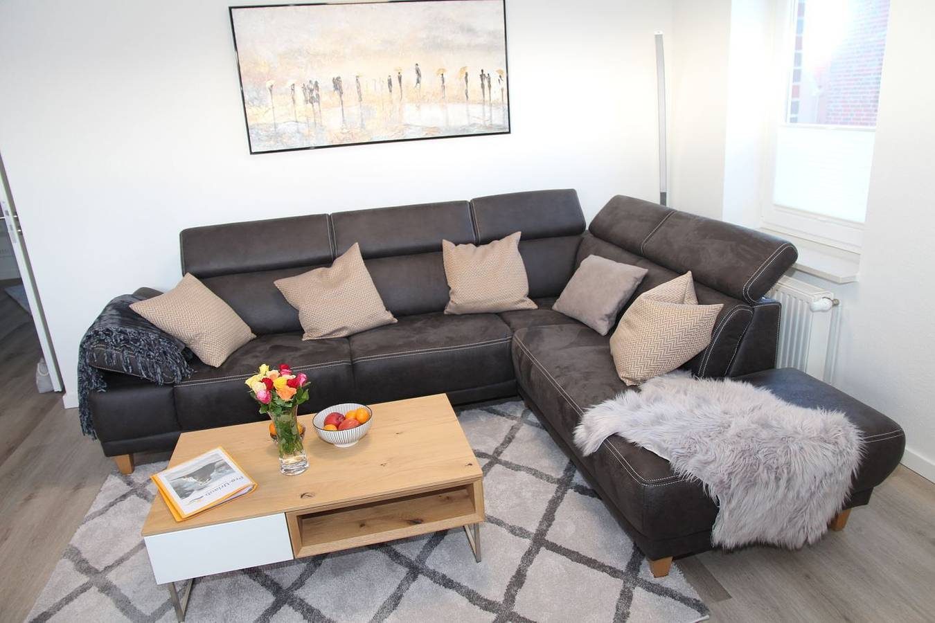 Hochwertig renovierte Ferienwohnung mit Fahrstuhl in Norddeich — Bild 3