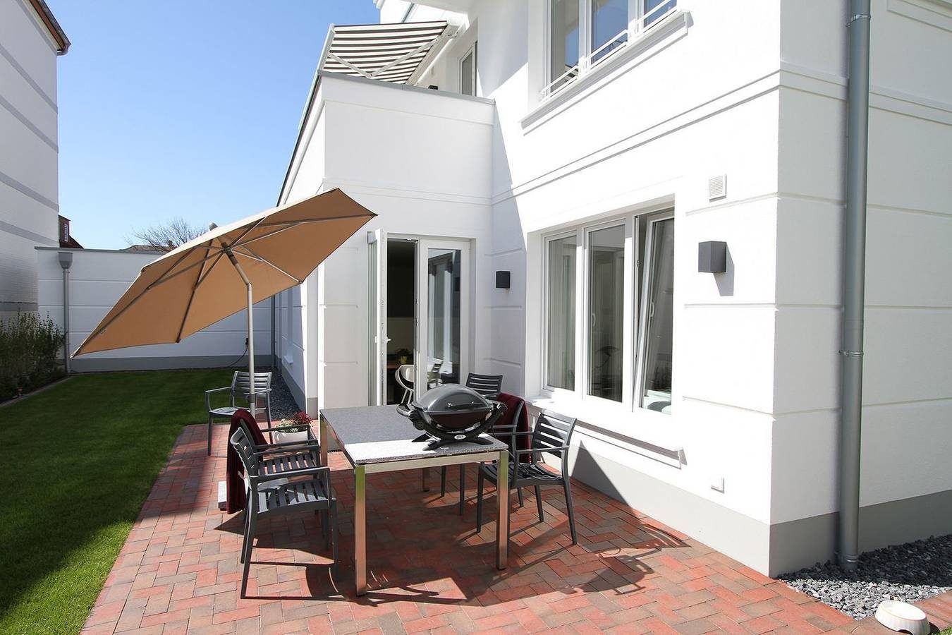 Moderne Ferienwohnung mit Garten!