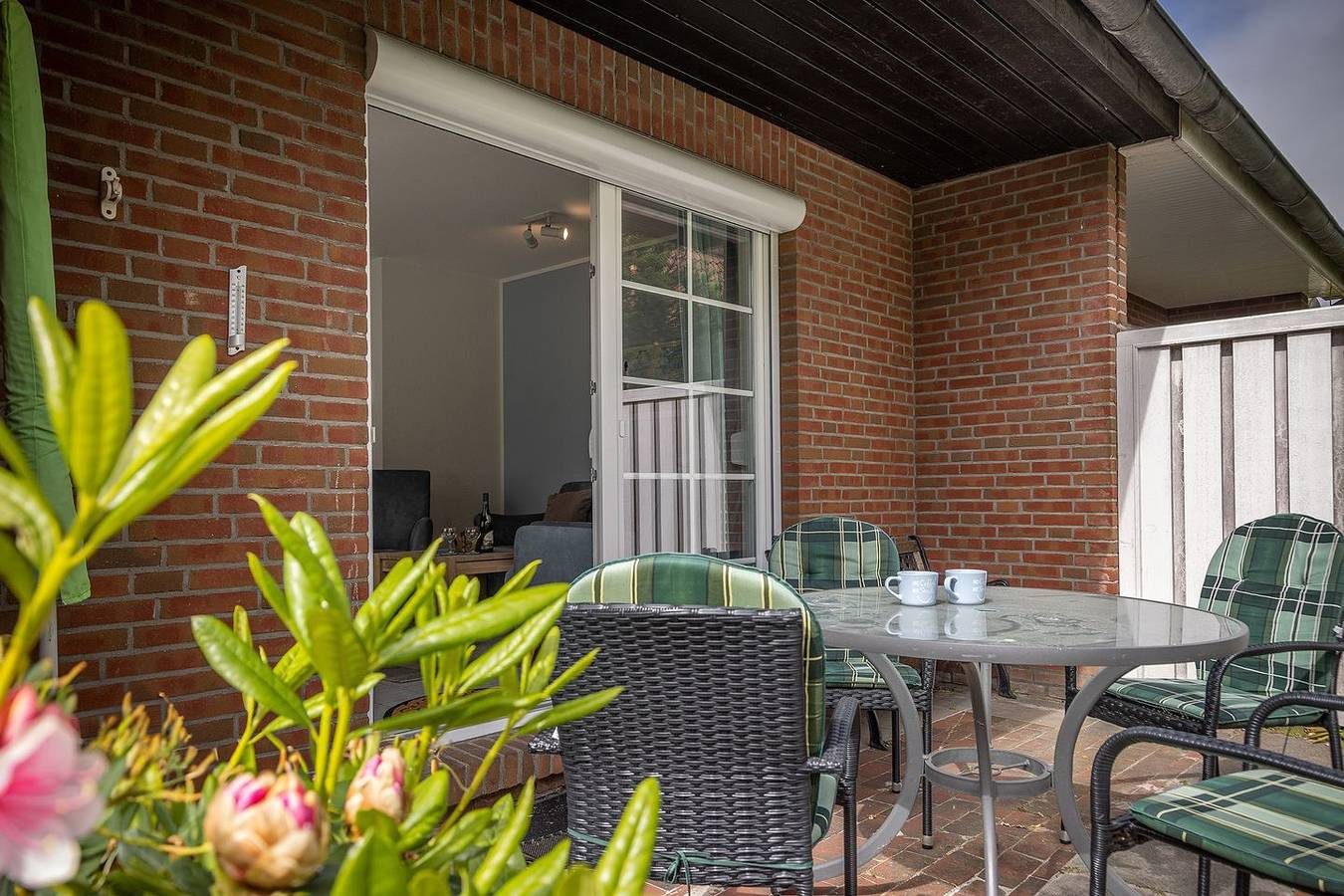 Gemütlichkeit und Erholung pur: Die Doppelhaushälfte mit schöner Terrasse bietet Raum für 5 bis 6 Personen.