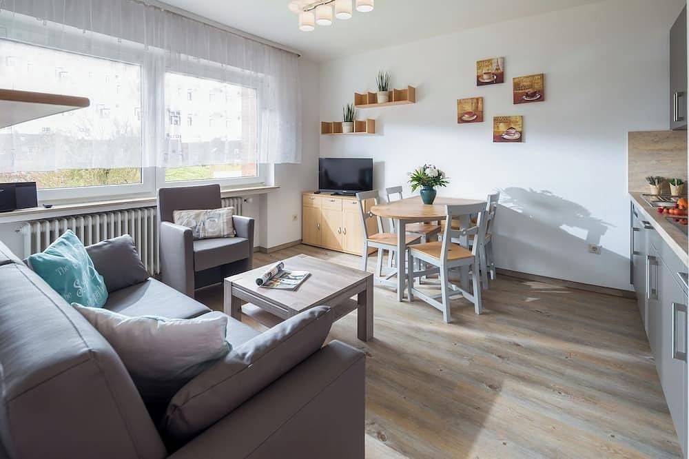 2-Raum Fewo (Nora 4) für 1-4 Personen mit Balkon in der 1. Etage.