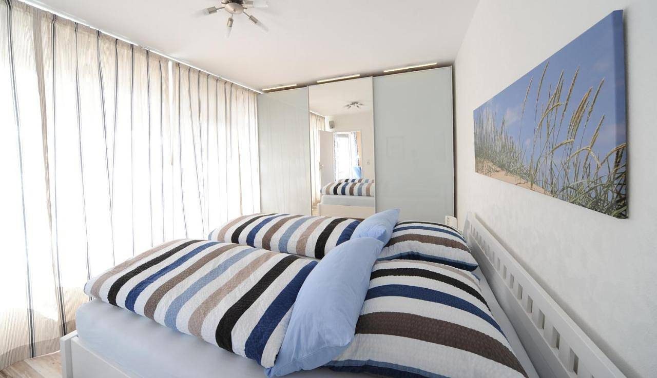 Lichtdurchflutete Ferienwohnung mit Südbalkon — Bild 4