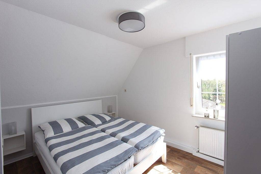 "Haus am Park" Joni und Claudia Sudradjat - Ferienwohnung 2 - 15587 — Bild 4