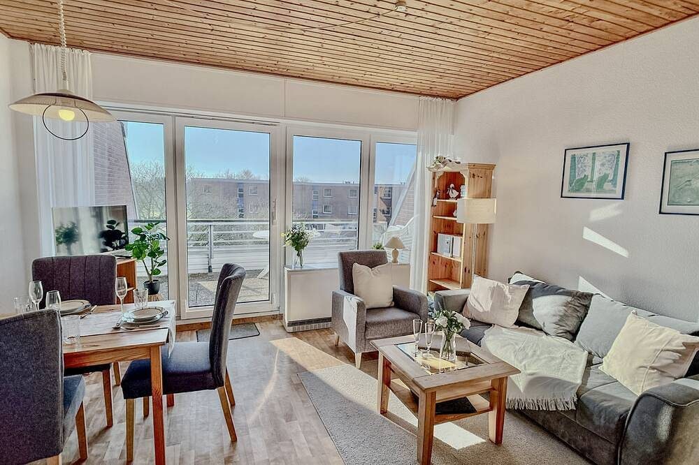\"Bremek: 45qm Wohlfühl-Oase für 2 – Genießen Sie den Sübalkon!\"