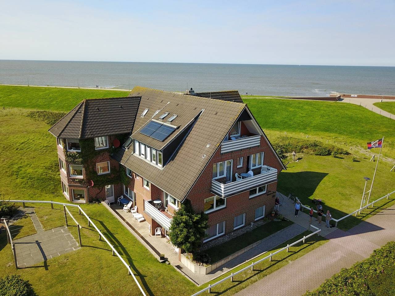 Ferienwohnung 'Sonnenuntergang' mit Meerblick, privater Terrasse und Wlan — Bild 2