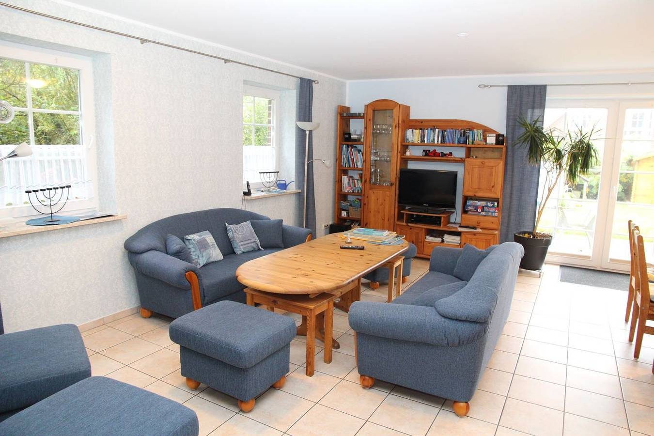 Großes Ferienhaus für bis zu 8 Personen! — Bild 2