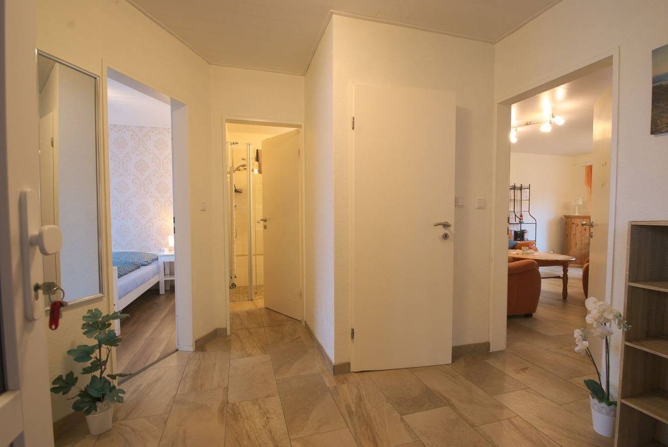 Großer Bungalow mit 3 Schlafzimmern zentral in Norddeich — Bild 2