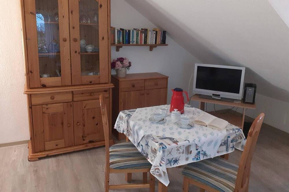 Ferienwohnung Krummhörn für 1 - 2 Personen mit 1 Schlafzimmer - Ferienwohnung — Bild 3
