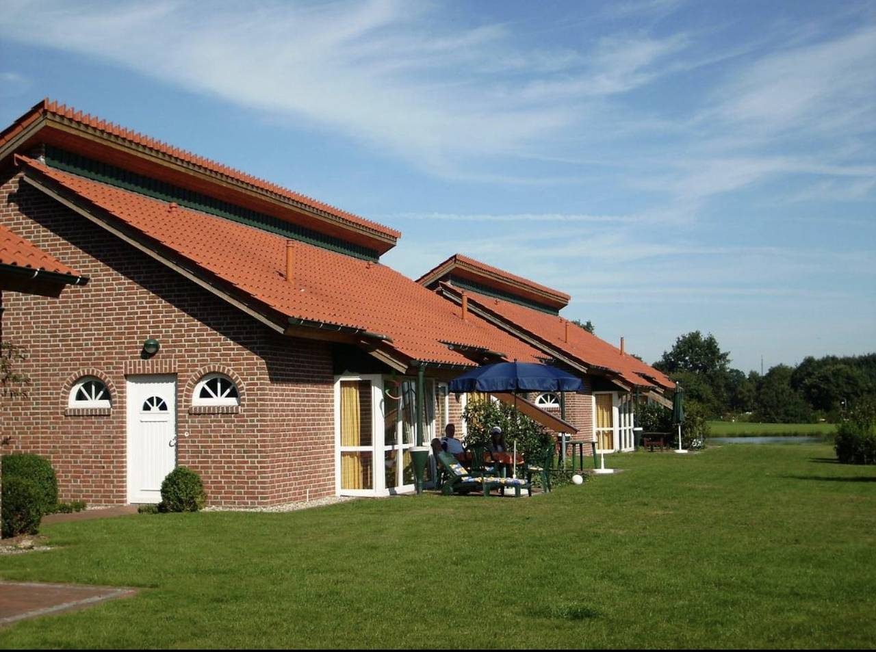 Ferienhaus 'Gut Düneburg' mit Seeblick, privater Terrasse und Wlan — Bild 3