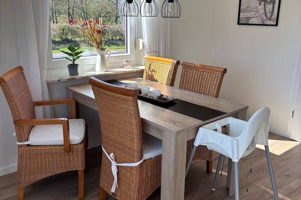 Ferienwohnung\/App. für 5 Gäste mit 85m² in Leer (Ostfriesland) (268712) — Bild 5