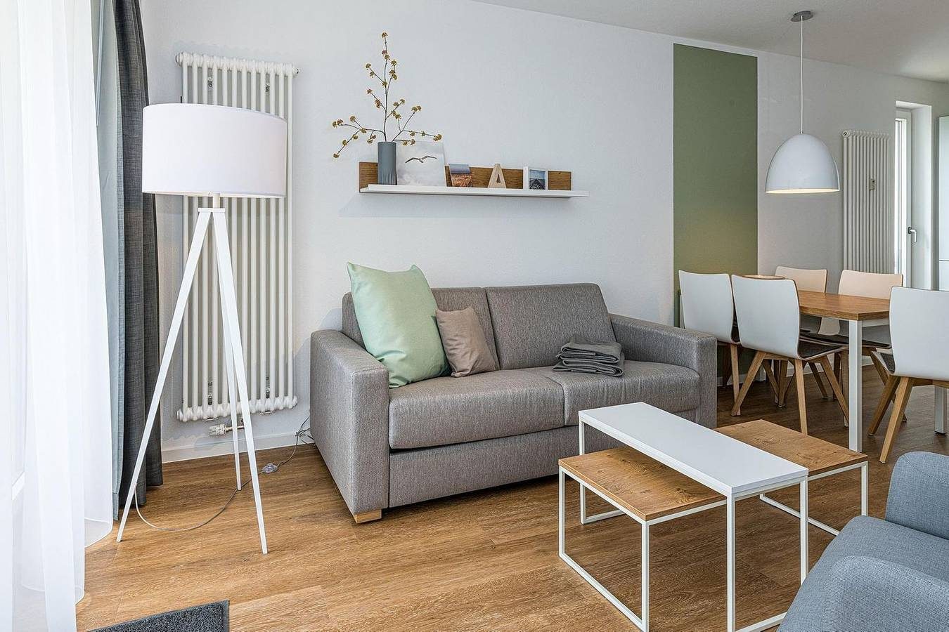 Strandnahes Familienapartment mit Balkon, Parkplatz, Schwimmbad- & Saunanutzung — Bild 4