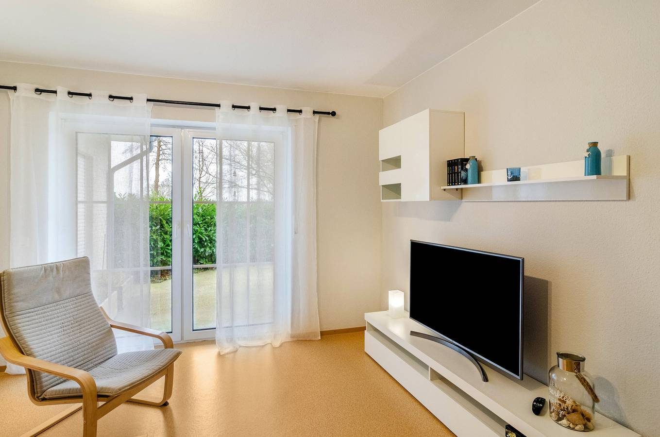 Ferienwohnung Neumann" mit privater Terrasse, privatem Garten und Wlan — Bild 4