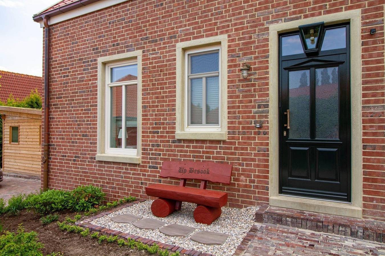 Up Besöök - Wildrose mit Sauna im Garten — Bild 2