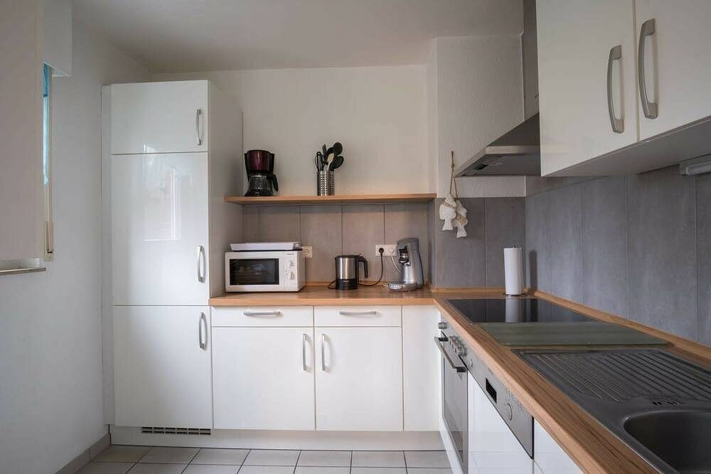 Ferienbungalow zentral in Norddeich mit 3 Schlafzimmern und eingezäuntem Garten — Bild 5