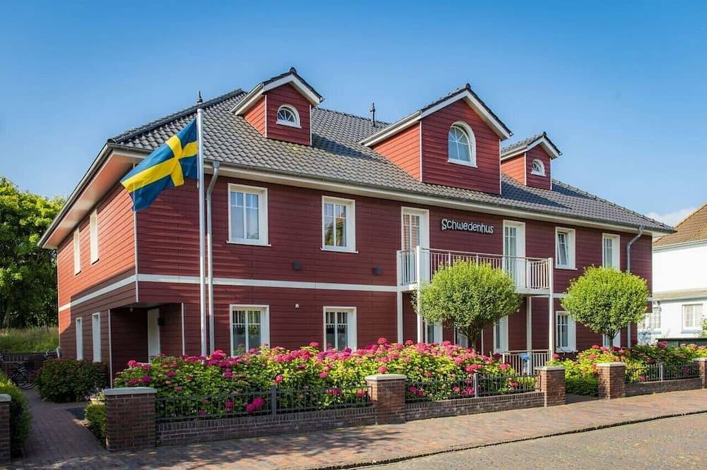 Schwedenhus 1- exklusive Wohnung für 12 Personen