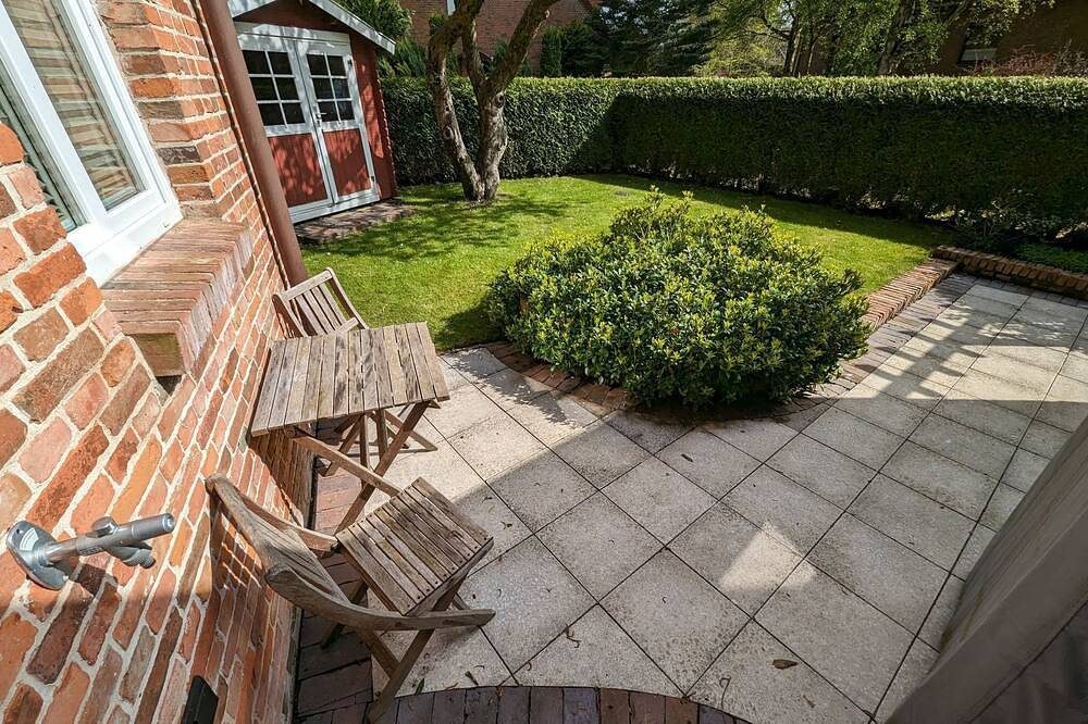 \"Dat Fischerhus – Idyllische Auszeit im Grünen mit Terrasse & Strandkorb!\" — Bild 4