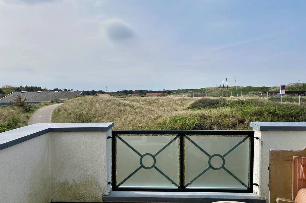Herrliche Terrasse in Strandnähe mit eigener Sauna — Bild 2