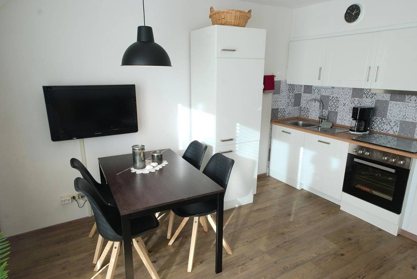 Gemütliche, strandnahe Ferienwohnung für 4 Personen, 2 Schlafzimmern und Balkon — Bild 2