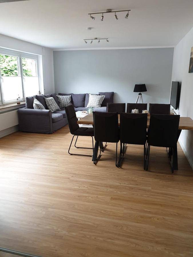 Ferienwohnung Voelker, wenige Schritte zum Meer, Wlan, 3 Sz, Kinder geeignet, Sackgasse, Horumersiel - Nordsee, Erdgeschoss