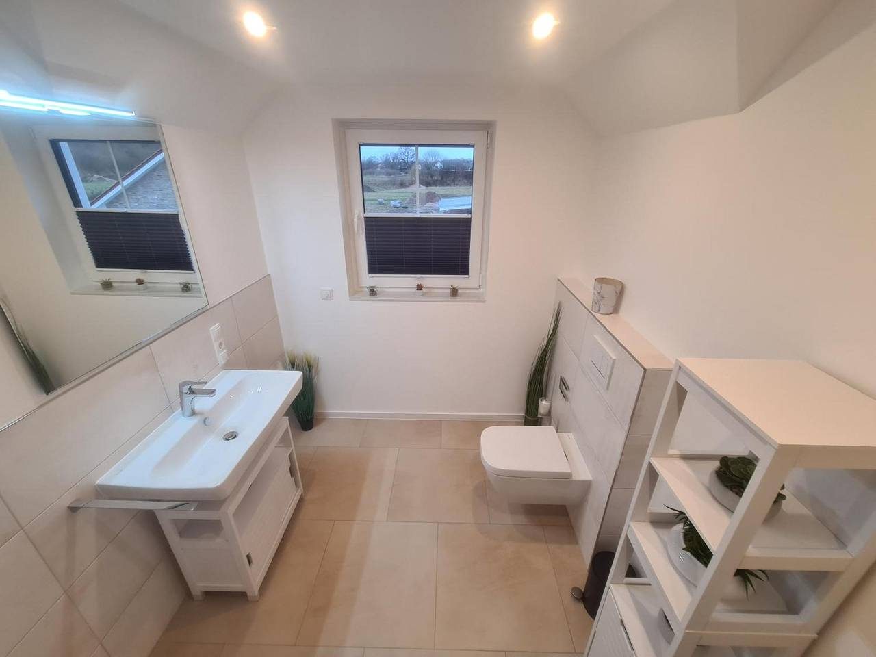 Ferienhaus 'Emily' mit Seeblick, privater Terrasse und Wi-Fi — Bild 3