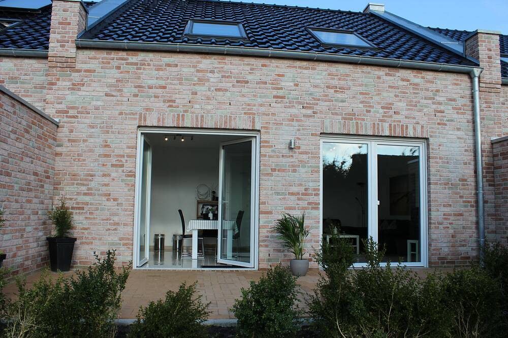 100qm großes, zentral und ruhig gelegenes Ferienhaus in Rhauderfehn! — Bild 2