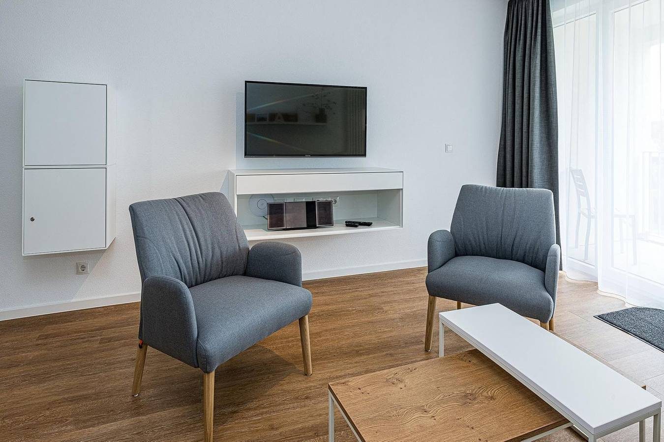 Strandnahes Familienapartment mit Balkon, Parkplatz, Schwimmbad- & Saunanutzung — Bild 3
