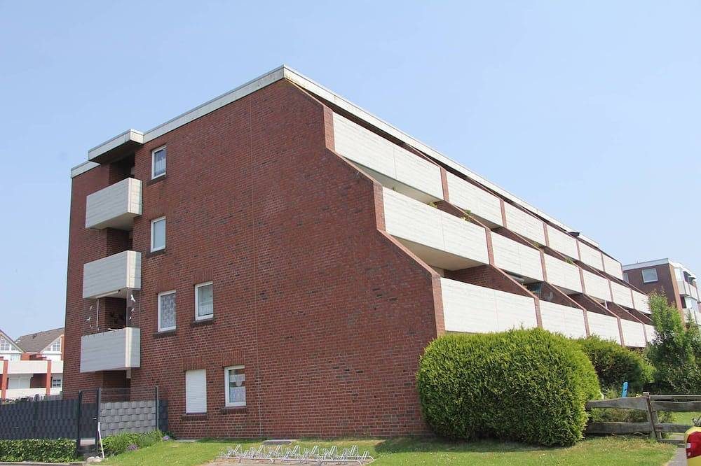 Oberwohnung Navigatorkoje mit Blick auf Dornumersieler Kanal — Bild 2