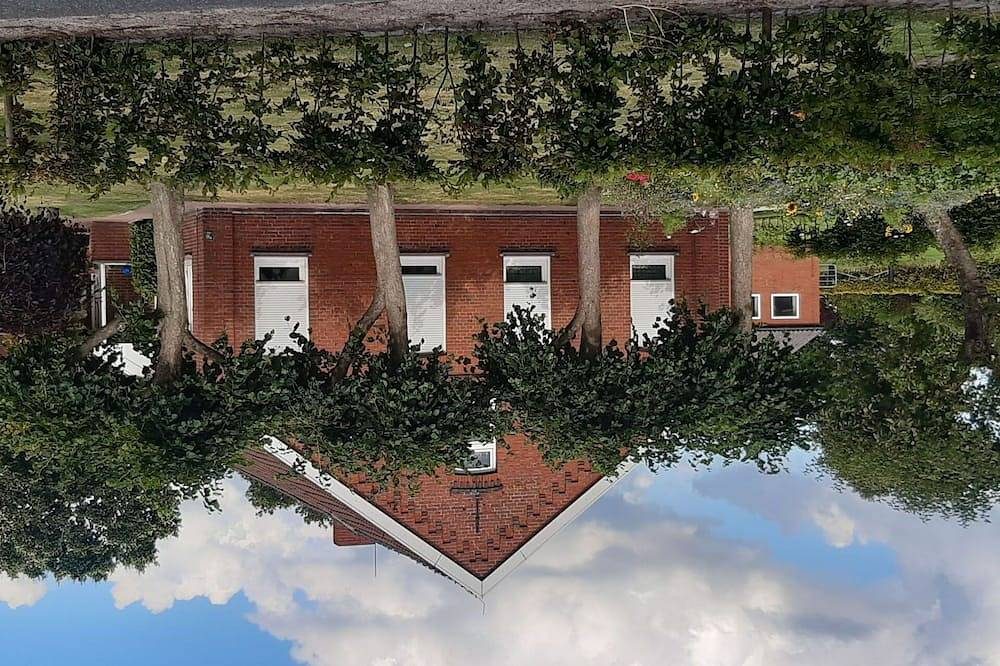Wunderbares alleinstehendes Ferienhaus für 5 Leute mit  W-Lan, Tv, Haustiere erlaubt und Parkplatz