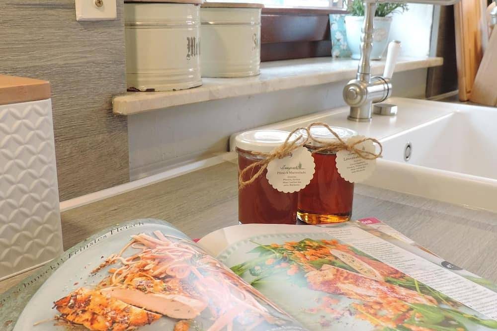 Ferienhaus Hage für 1 - 4 Personen mit 2 Schlafzimmern - Ferienhaus — Bild 3