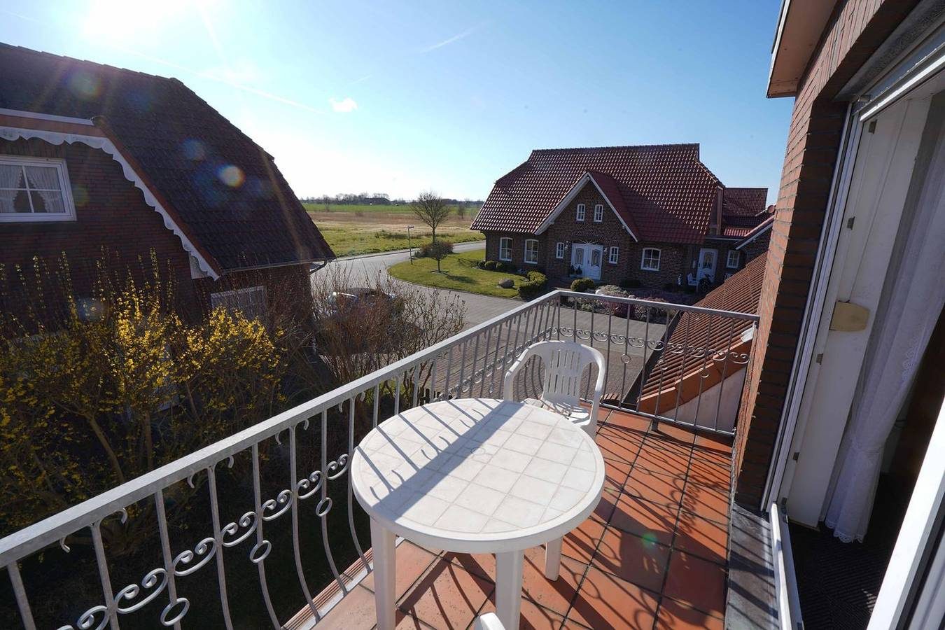 Schöne Ferienwohnung Windstärke12 mit Balkon — Bild 2