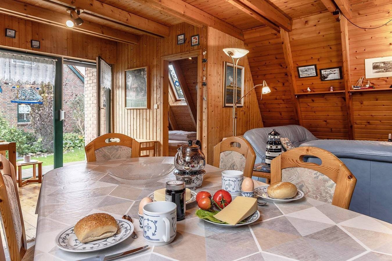 Nurdach- Ferienhaus mit 3 Schlafzimmern in Carolinensiel ( 72m²) für 6-7 Personen — Bild 3
