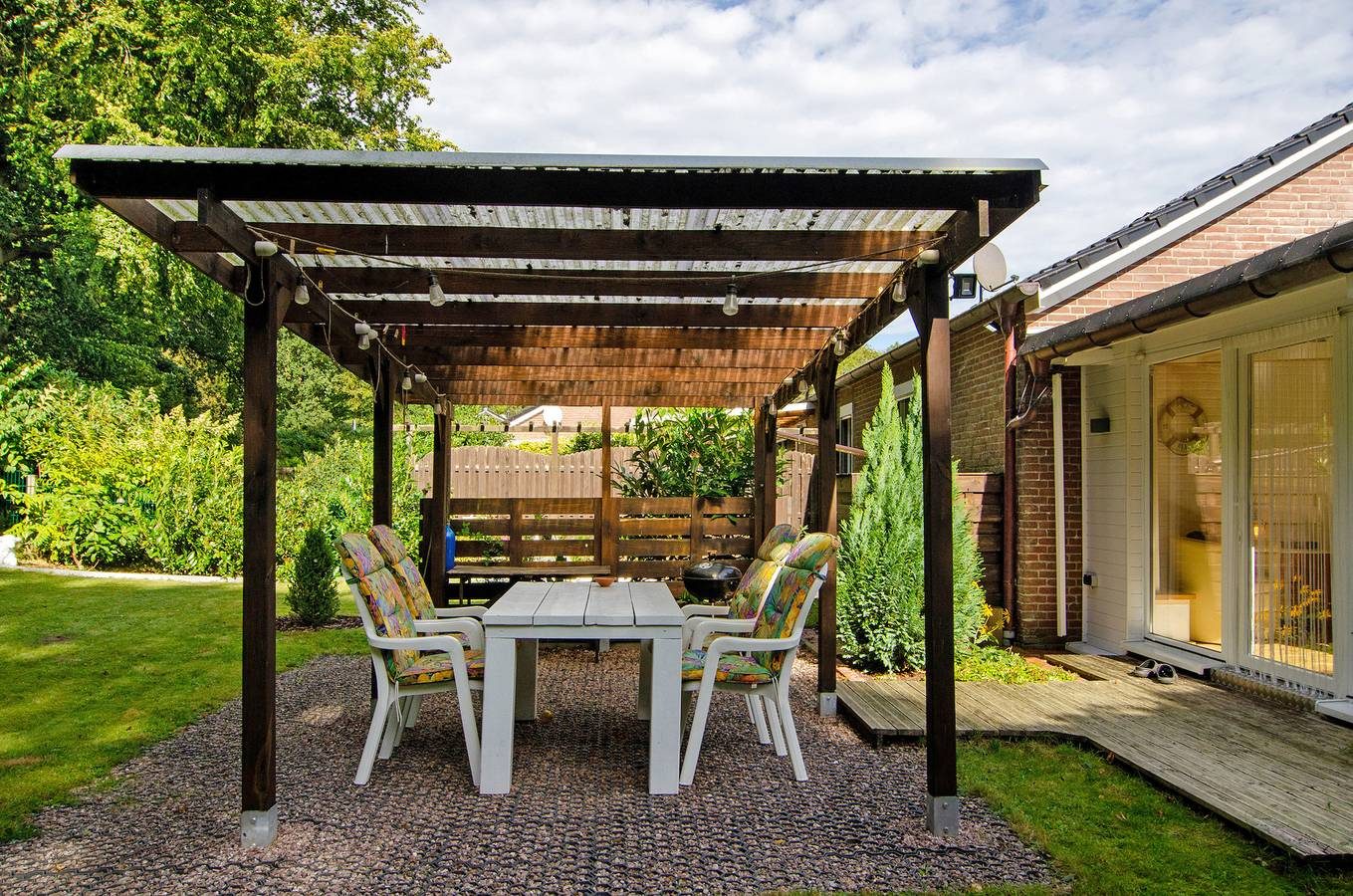 Ferienhaus 'Ferienhaus Piet' mit privater Terrasse, privatem Garten und Wi-Fi — Bild 2